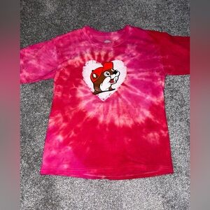 Buc-ee’s Valentine’s Love Tie Dye Follow Your Heart Tee Shirt Size Youth Small